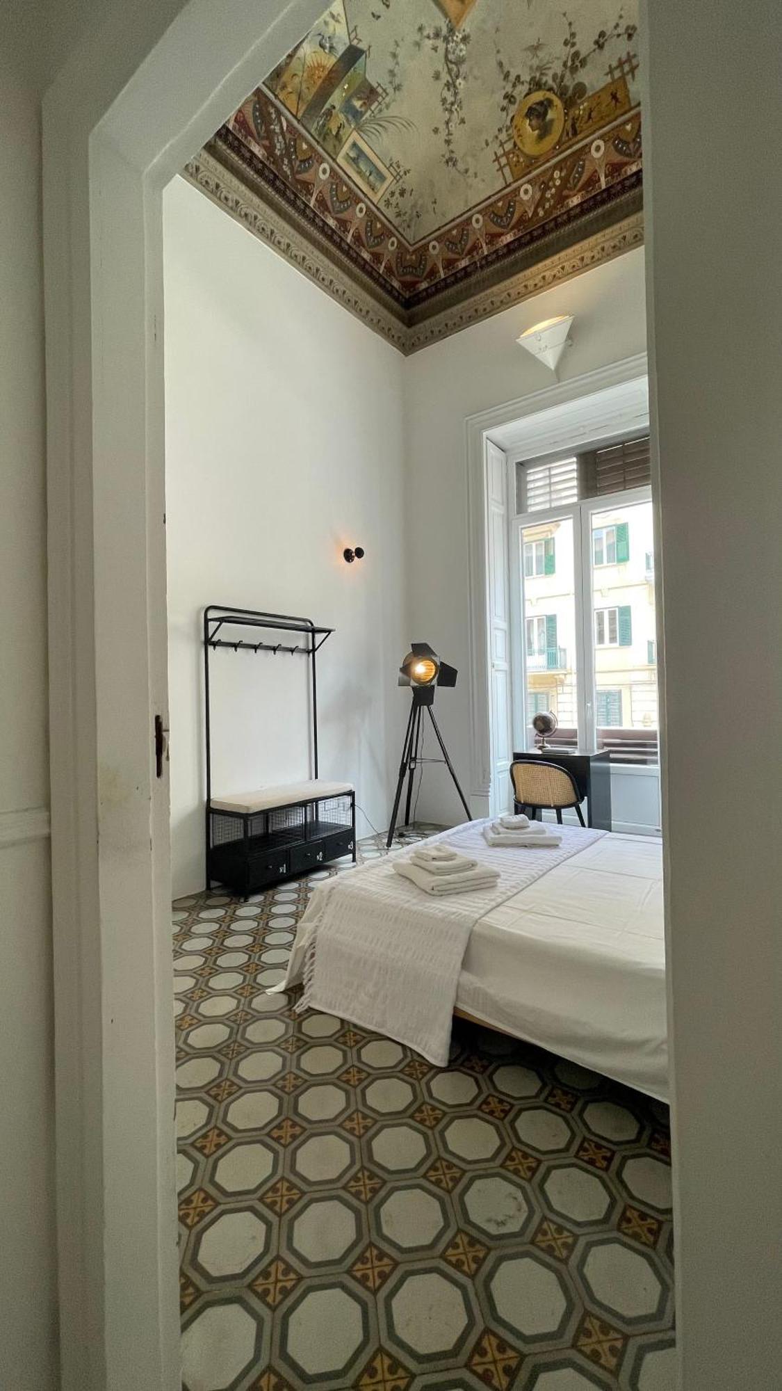 Donnafrancaflorio Hotel ปาแลร์โม ภายนอก รูปภาพ